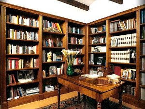 libreria-classica-ad-angolo-170754